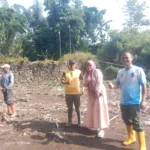 Sinergi Warga Dan Pemerintah, Desa Sindangraja Gerak Cepat Tangani Banjir Perbatasan