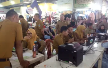 Disdukcapil Garut Gelar Jemput Bola di Garut Plaza, Warga Antusias Urus Dokumen Kependudukan