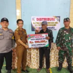 BLT Dana Desa Lewo Baru Disalurkan Transparan dan Kondusif