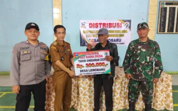 BLT Dana Desa Lewo Baru Disalurkan Transparan dan Kondusif