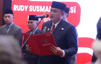Perombakan Dan Pelantikan 30 Pejabat Administrator Pengawas Dan Fungsional