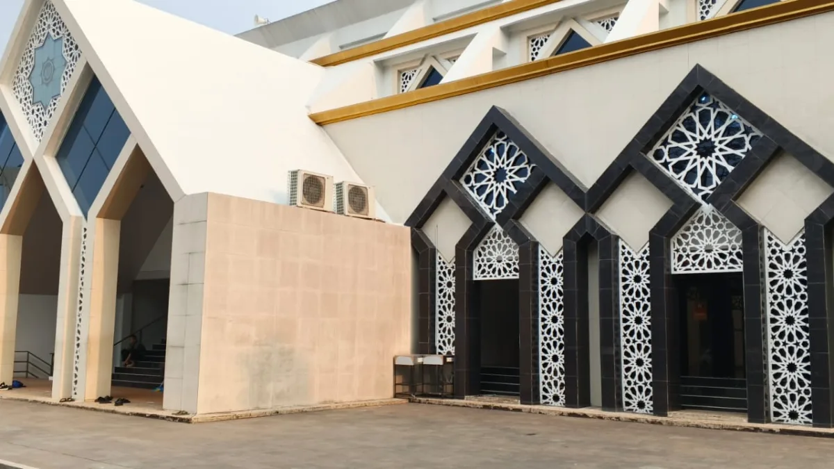 BMSN Desak Audit Karpet Bekas Masjid Agung Baitul Faizin, Kemana Perginya?