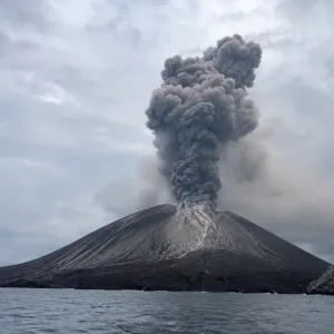 Anak Krakatau Diduga Picu Dentuman di Jawa Barat dan Banten