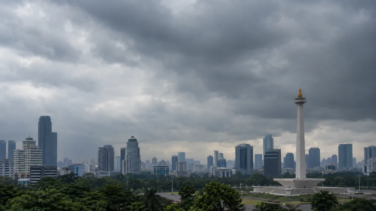 Cuaca Jakarta Jumat Sore Diprediksi Berawan Tebal
